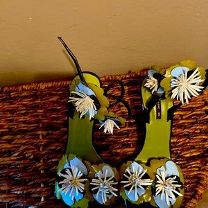 Zara flower “patent leather like” sandals